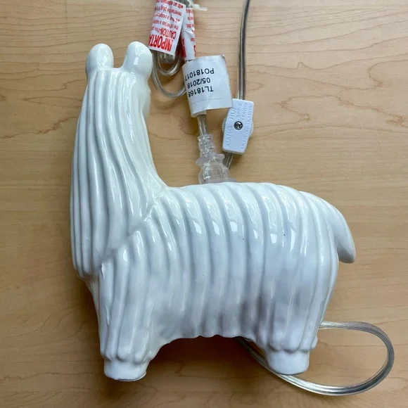 Llama lamp - Picture 5 of 10